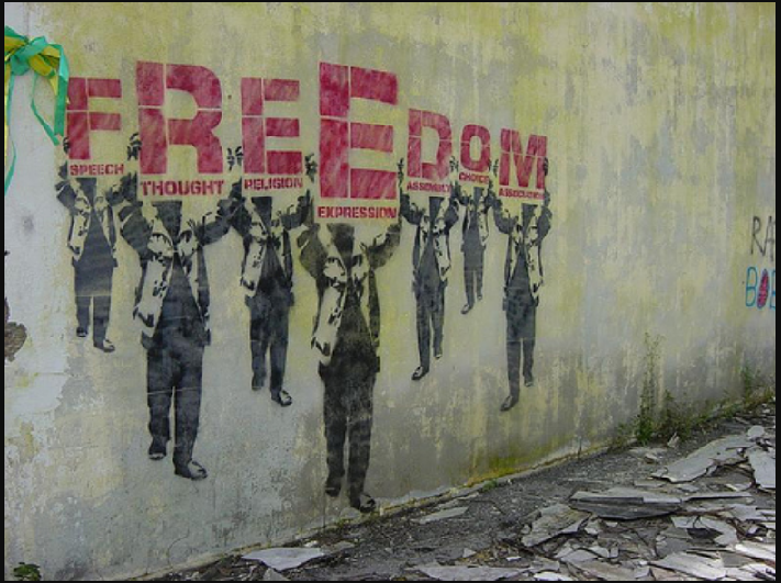 آزادی بر دوش همه