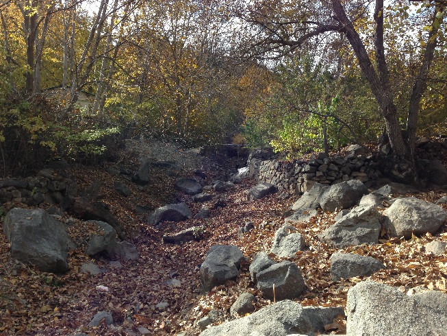 صعود به قله توچال از مسیر دره ایگل - نمایی از پاییز در دره زیبای ایگل