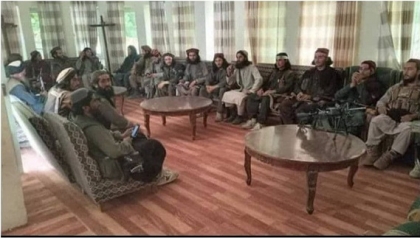 کجاست ناصر خسرو، تا دوباره فریاد در دهد، از ماست که بر ماست