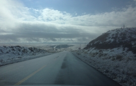 او قبله را نمود، اما هنوز، رهم بدین شبِ بی جهت است