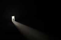 ایران گرفتار پیامد نبردی دیرپا، بر پایه تئوری حق و باطل، میان مسلمان و یهود