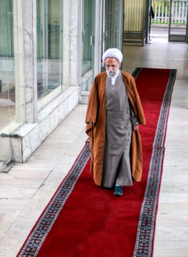 مصباح یزدی، ایدئولوگی که با ایدئولوژی انقلاب و انقلابیون زاویه عمیق داشت